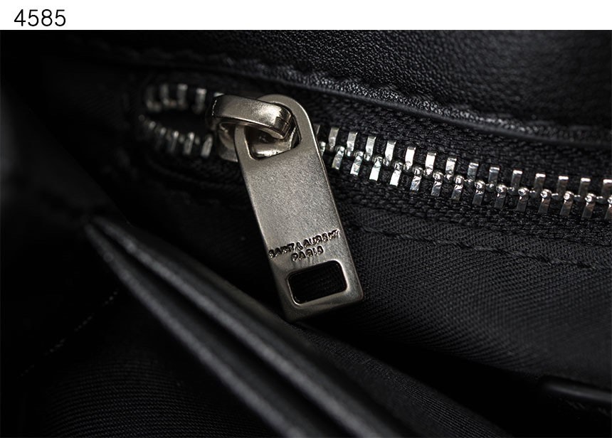 입생로랑 [YSL] 수입프리미엄급 생로랑 Y 퀼트 처리된 가죽 소재의 루루 토이백 view 14