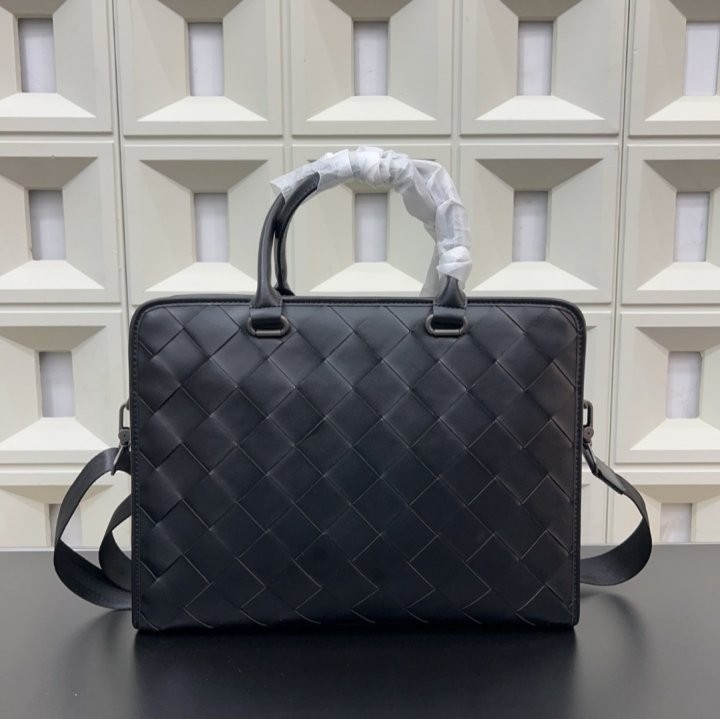 보테가베네타 멀티플패턴 위빙 브리프케이스