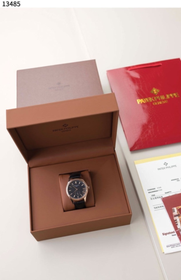 파텍필립 [Patek Philippe] 칼라트라바 시계  view 3