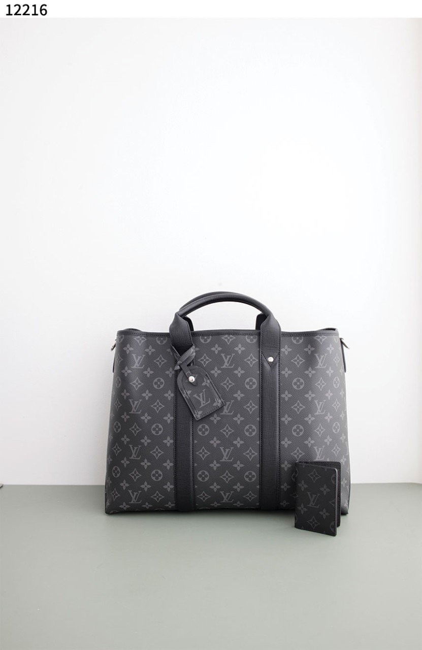 #루이비통 [Louis Vuitton] 위켄드 토트백 NM 모노그램 이클립스 신상입고💢 