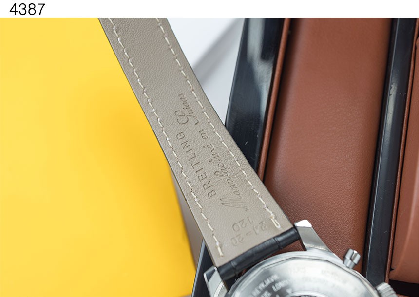 #브라이틀링 [Breitling] 수입고급 네비타이머 B01 크로노그래프 신상입고💢  view 6