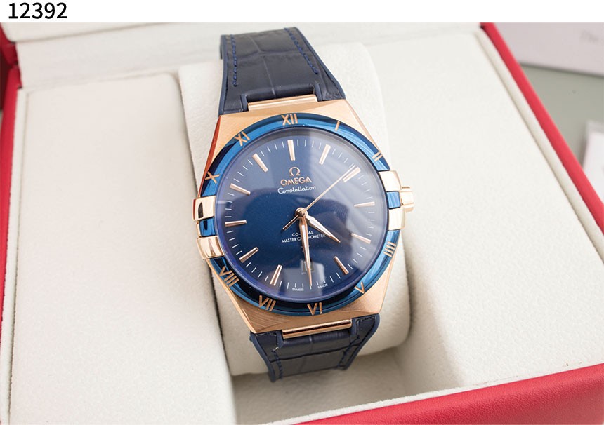 #오메가 [Omega] 컨스텔레이션 세드나ᵀᴹ 골드 및 레더 스트랩 신상입고💢 