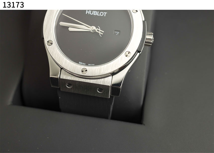 위블로 [Hublot] 클래식 퓨전 오리지널 티타늄 신상입고 view 4