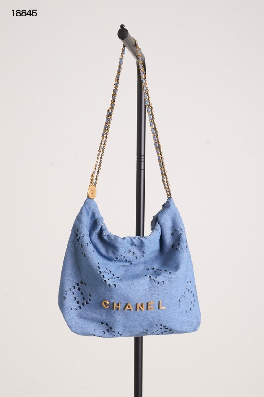 샤넬 데님 22 체인 숄더백
