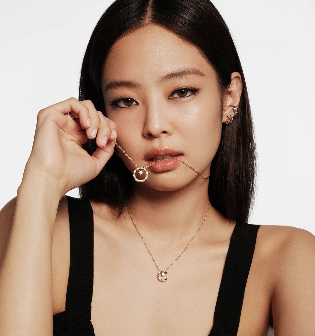 샤넬 2025신상 코코 네크리스