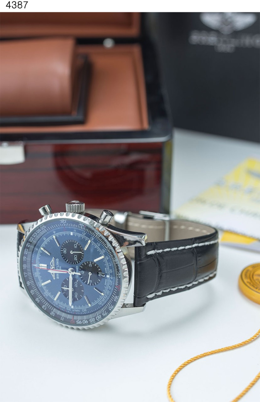 #브라이틀링 [Breitling] 수입고급 네비타이머 B01 크로노그래프 신상입고💢  view 10