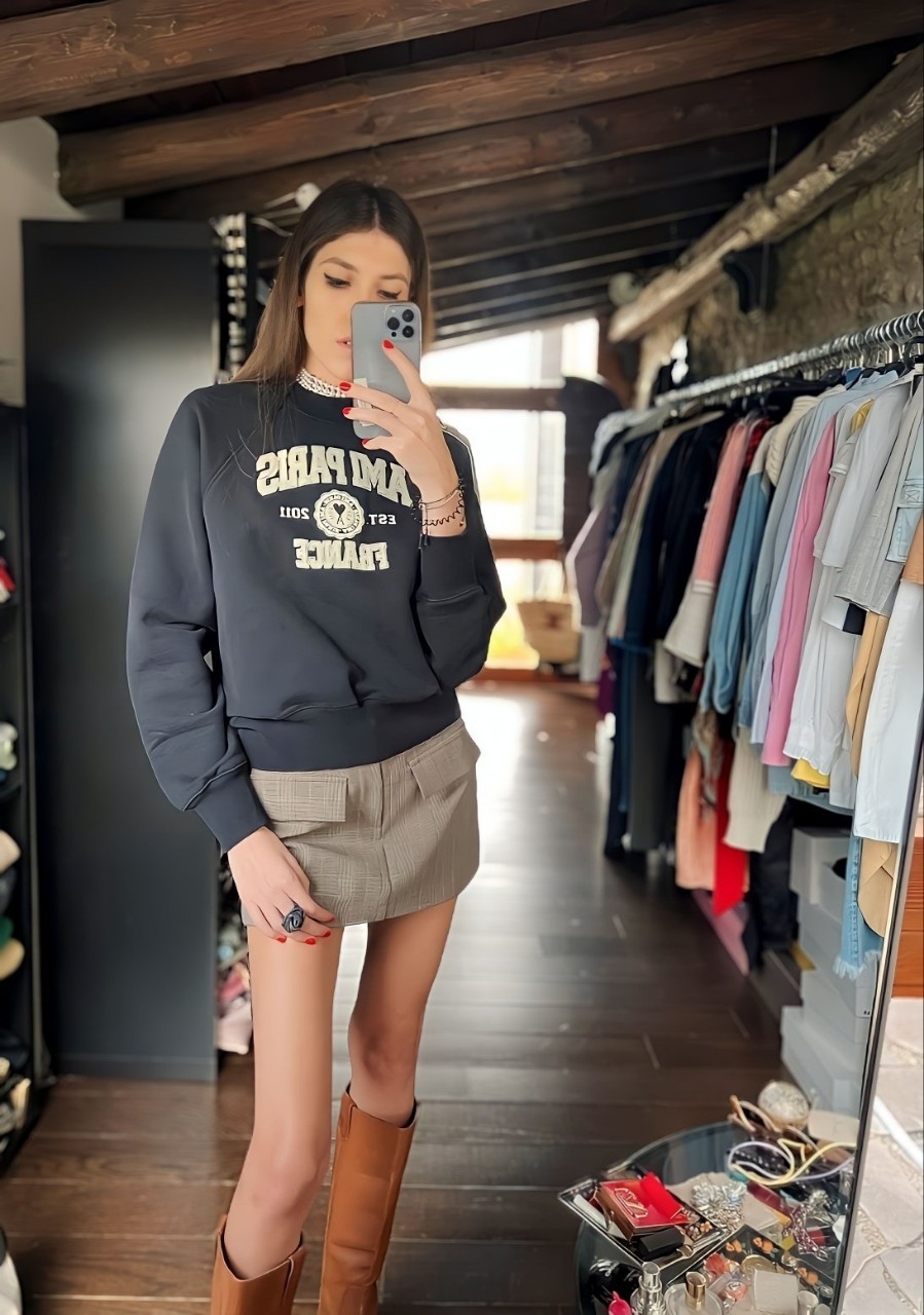 아미 PARIS 맨투맨