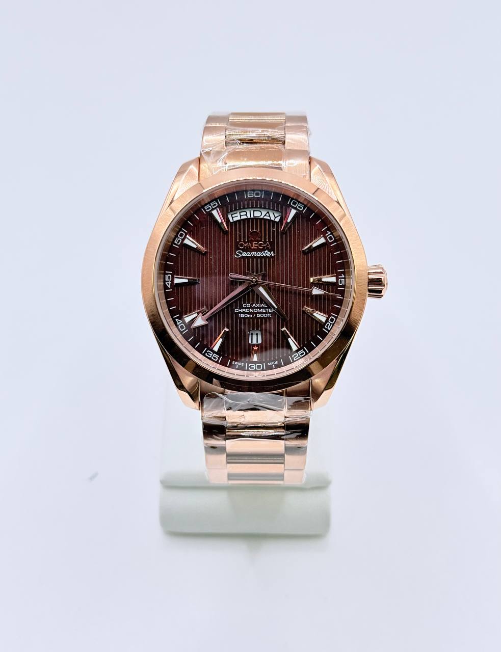 2025 오메가 씨마스터 로즈골드 아쿠아 테라 150M 