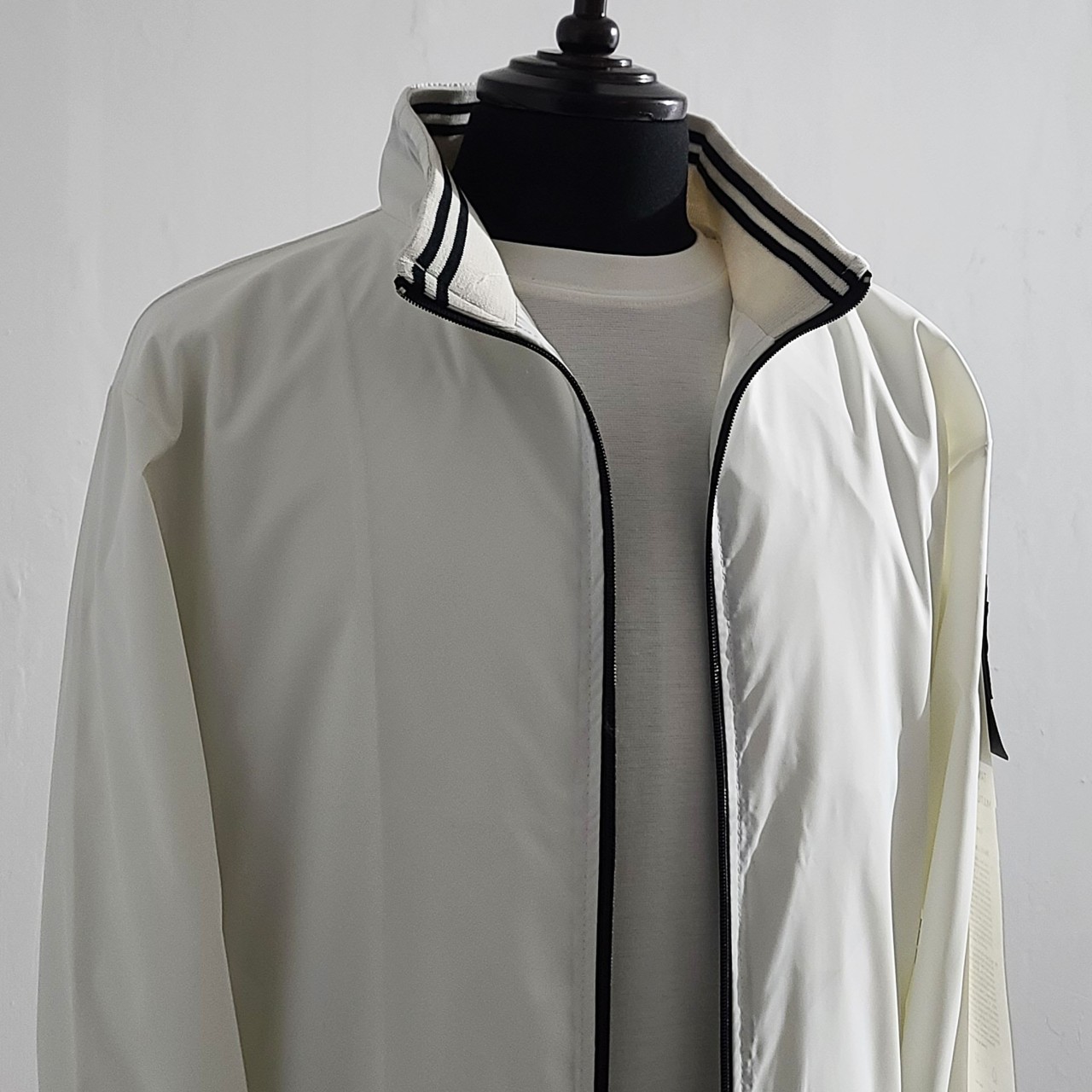 스톤 로고패치 라인 자켓 view 7