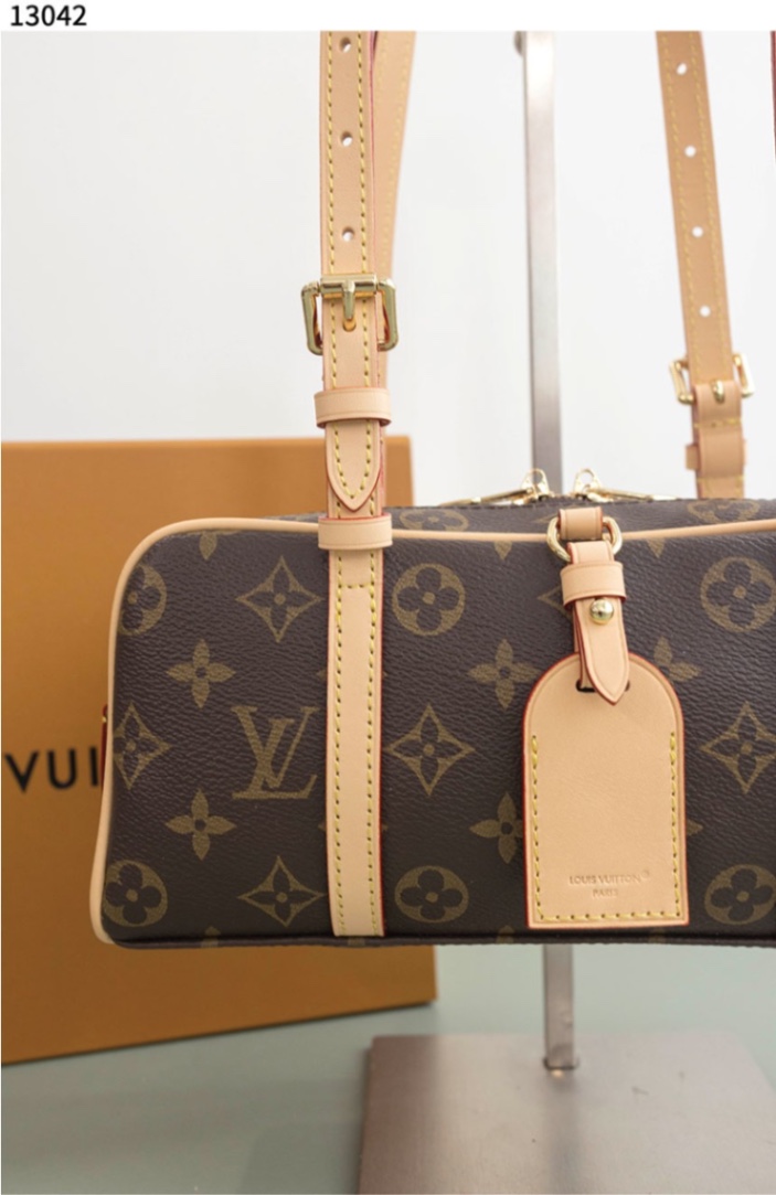 루이비통 [Louis Vuitton] 행 온  모노그램 핸드백 신상입고 view 3