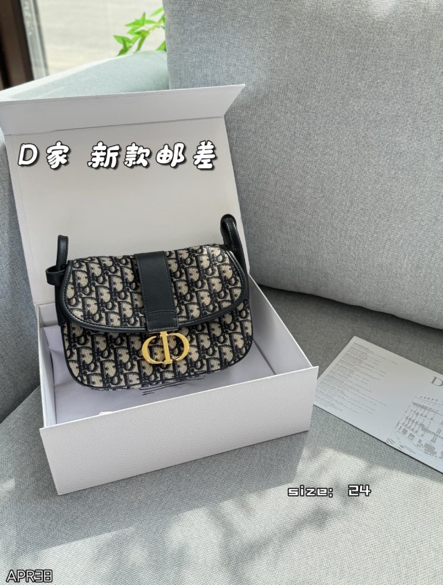 디올  30 몽테인 미디엄 메신저백