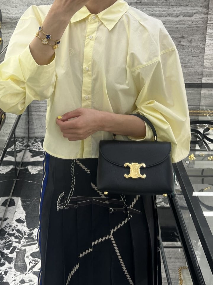 셀린느 틴 니노 (카프스킨/블랙)