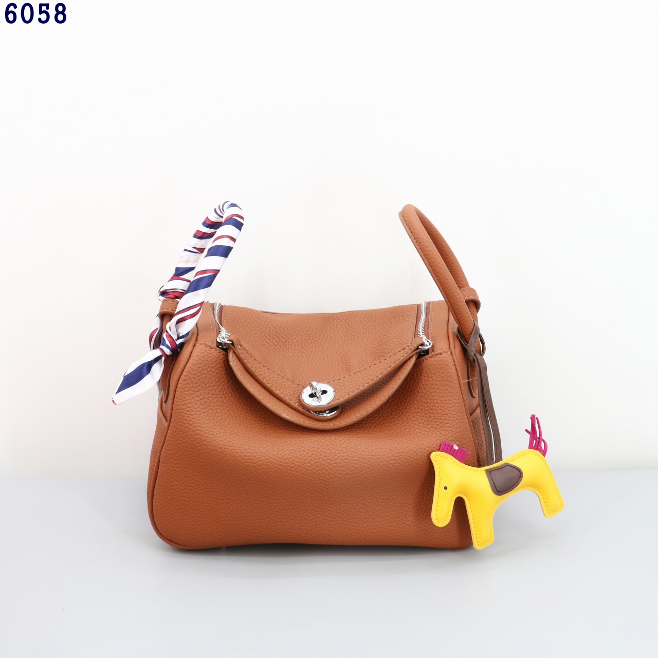 에르메스 린디백 브라운 view 15