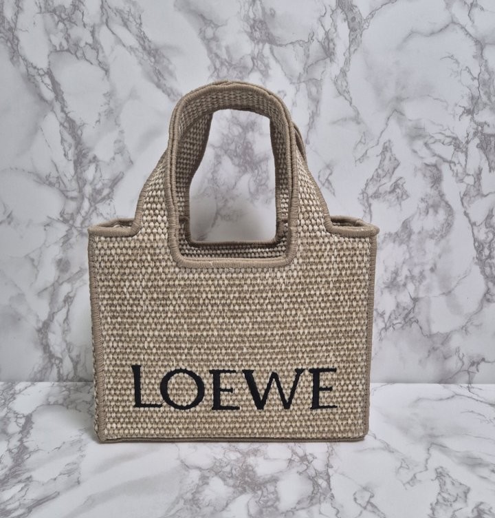 로에베 폰트 토트 라피아