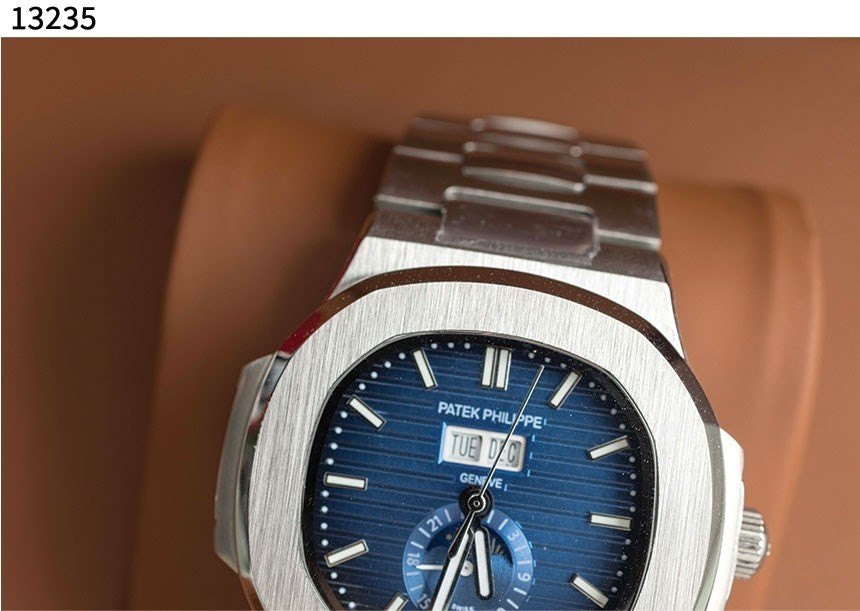파텍필립 [Patek Philippe] 노틸러스 view 3