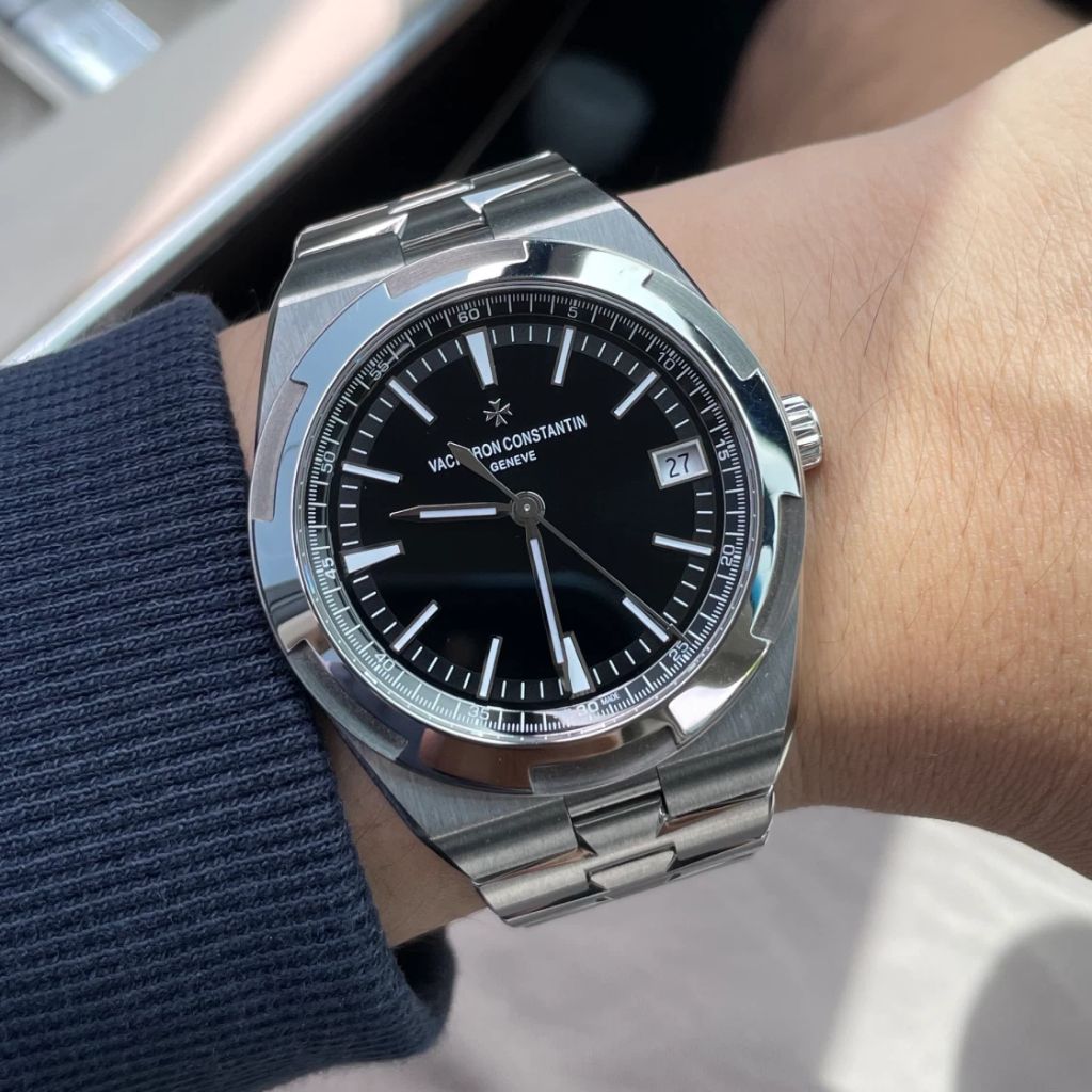 바쉐론 콘스탄틴 오버시즈 셀프 와인딩 41mm 칼리버 5100 스틸 블랙   [VA01 ] 