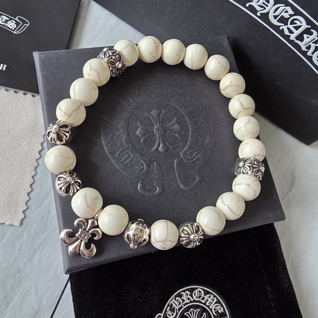 크롬하츠 플뢰르 염주 팔찌