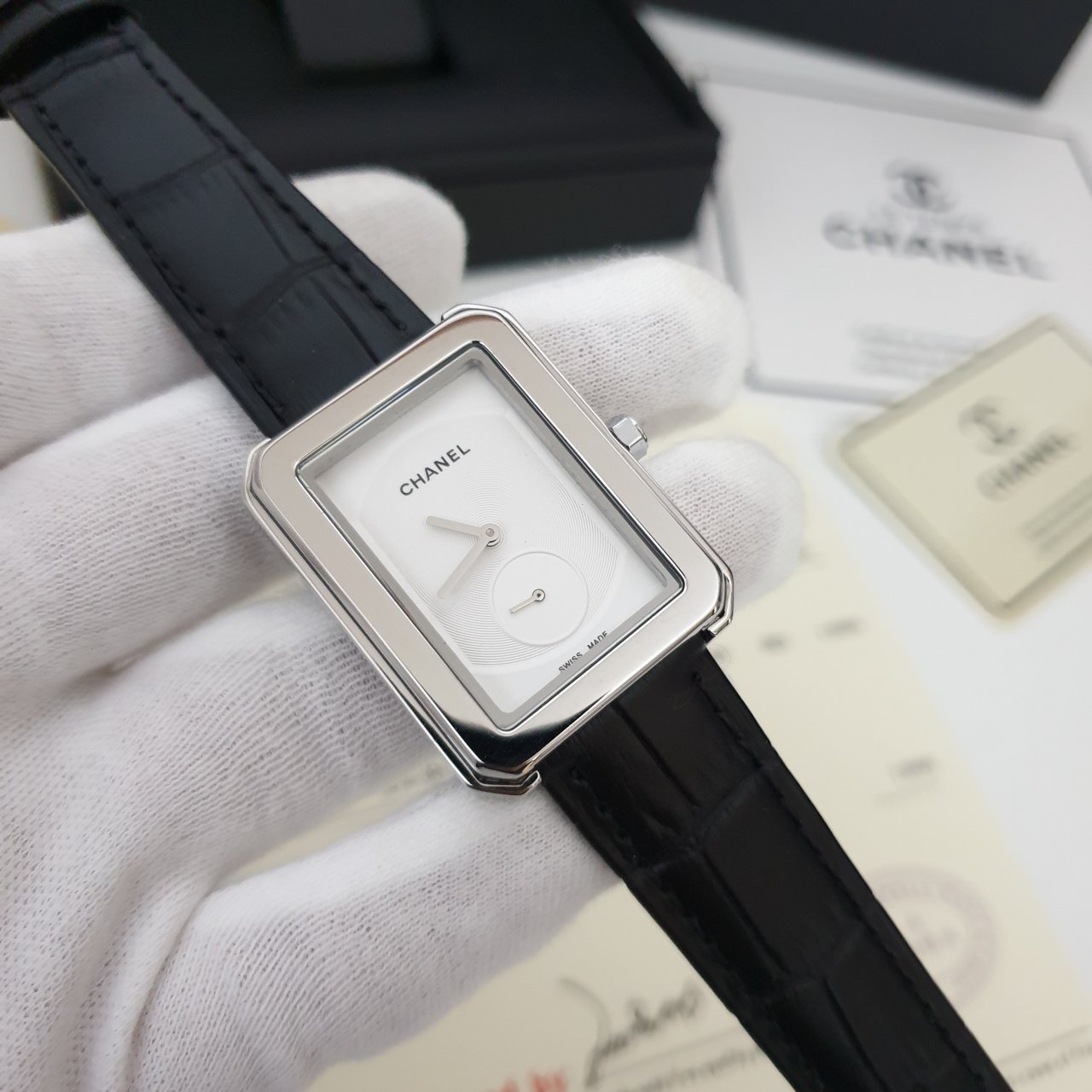 샤넬 보이프랜드 흰판 은장 가죽밴드 시계 