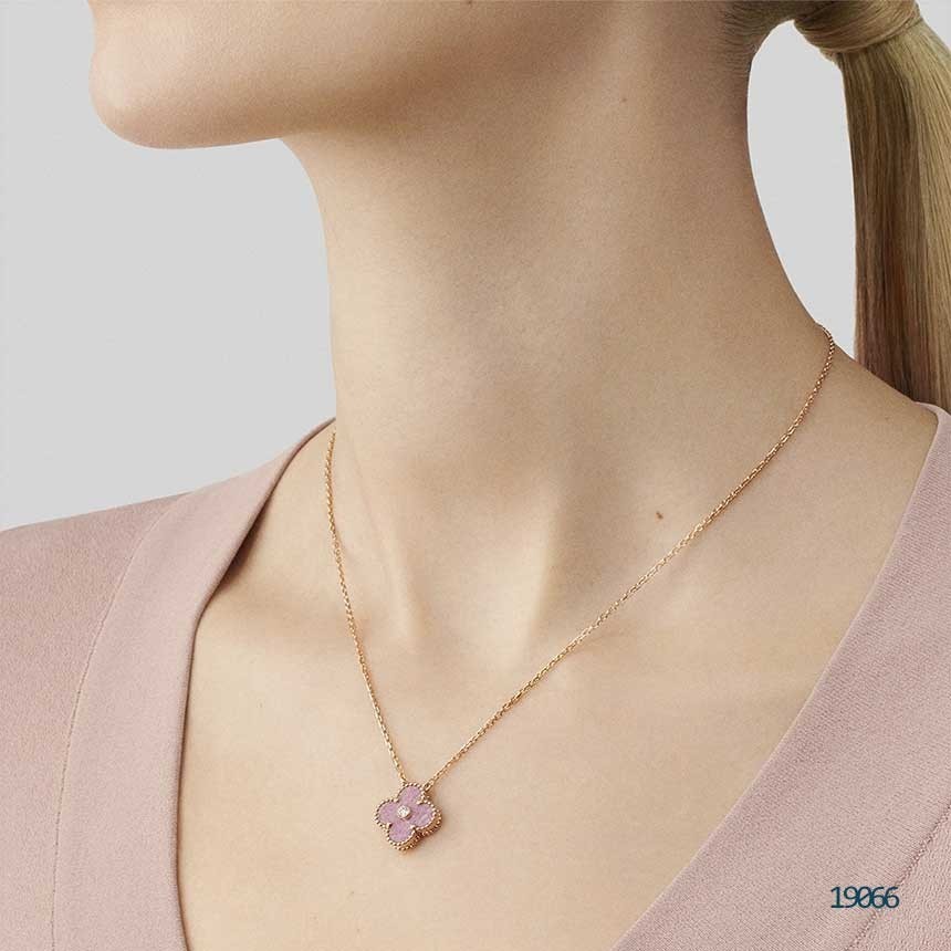 반클리프&에펠 알함브라 빈티지 다이아 펜던트 네크리스 