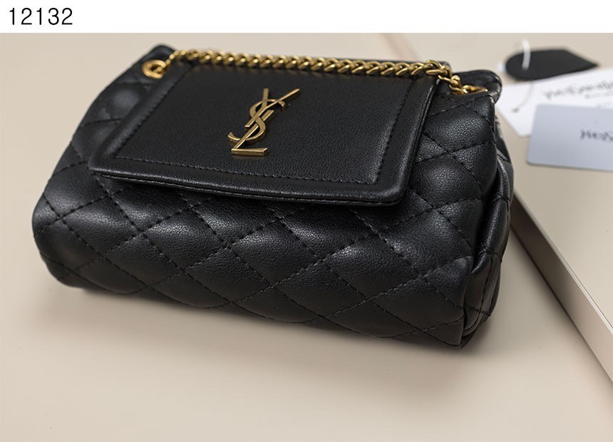 입생로랑 [YSL] 수입프리미엄급 NOLITA 미니 플랩백  view 9