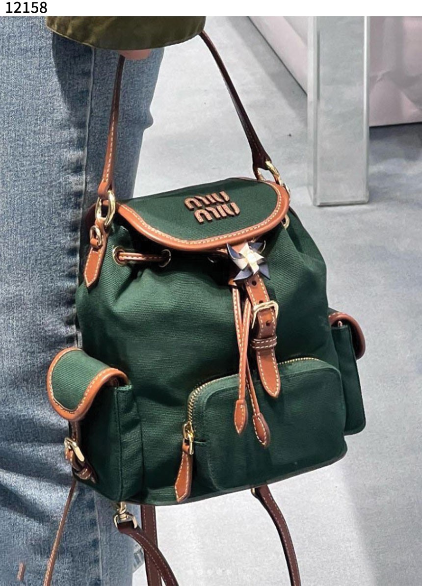 #미우미우 [MIU MIU] 수입프리미엄급 미우미우 캔버스 및 가죽 백팩 신상 입고