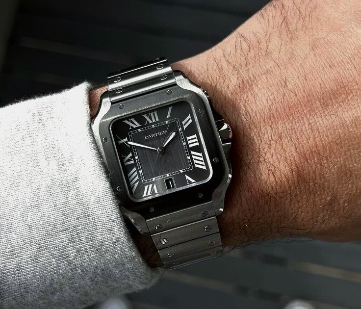 산토스 드 까르띠에 "블랙&실버"입고