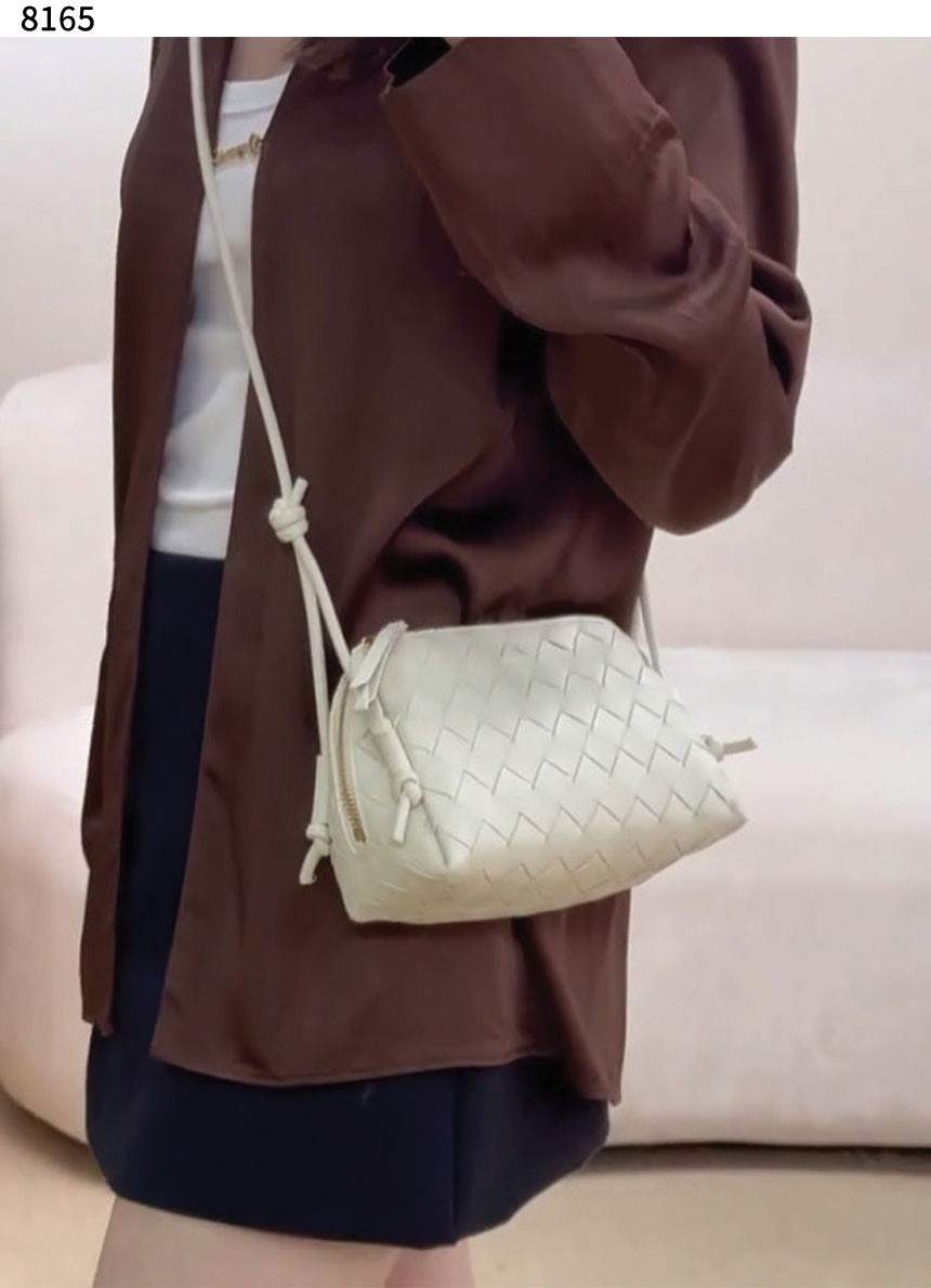 #보테가베네타 [BOTTEGA VENETA] 수입프리미엄급 인트레치아토 콘서트 파우치 신상 입고💢 