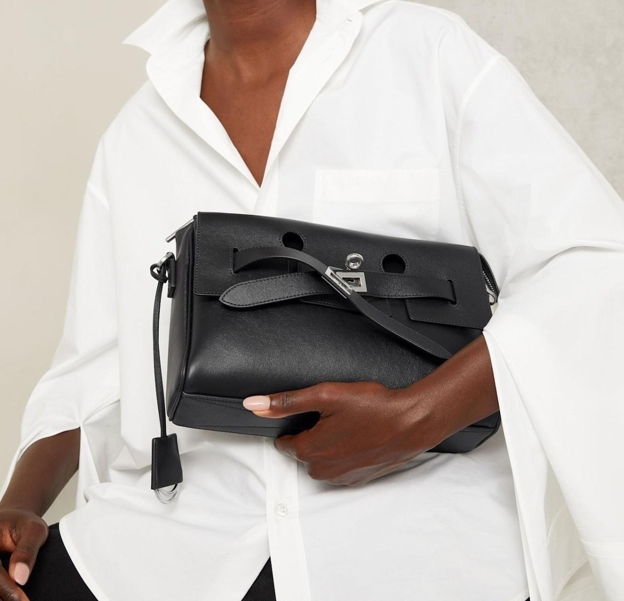 #발렌시아가 벨에어 메신저