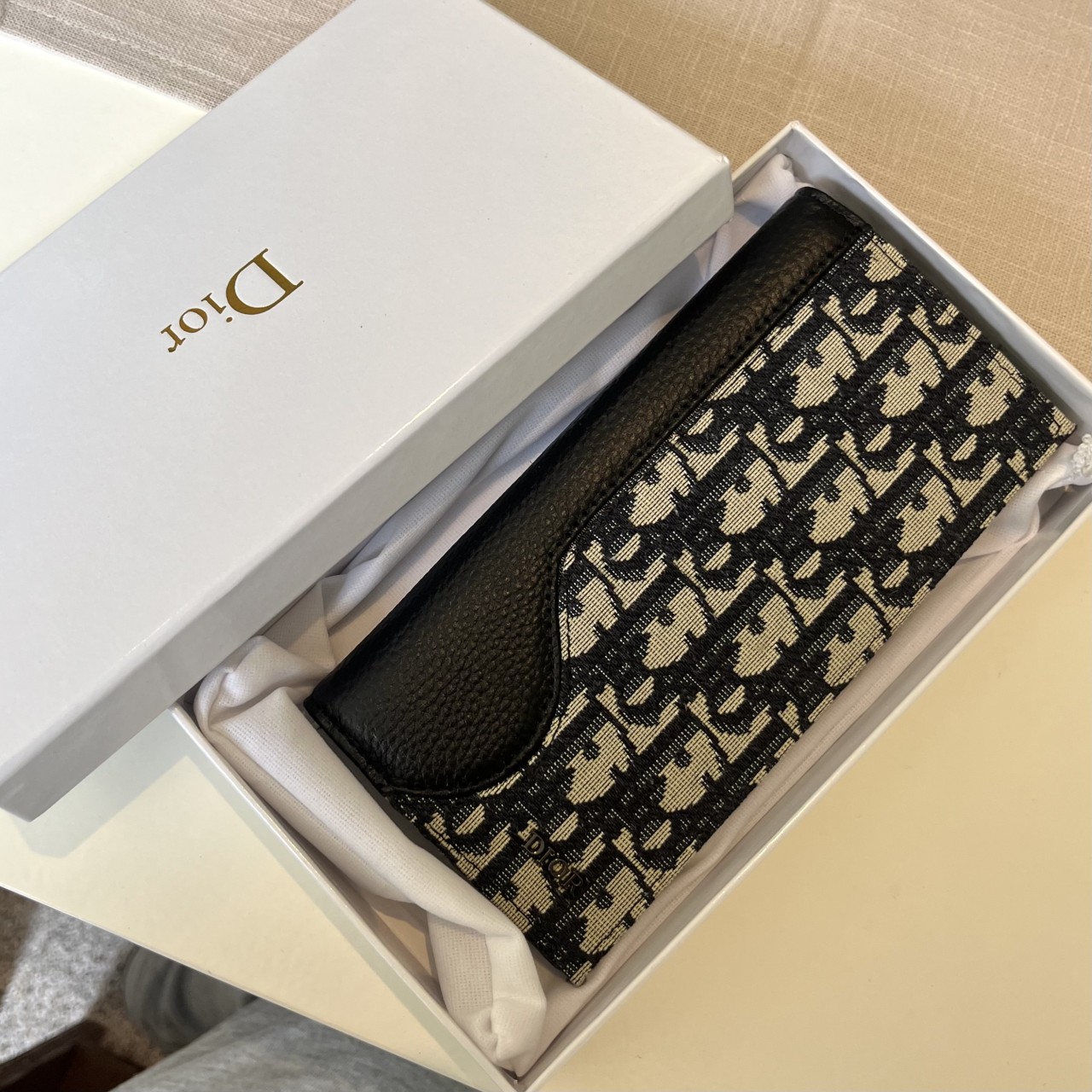 디올 오블리크 새들 장지갑