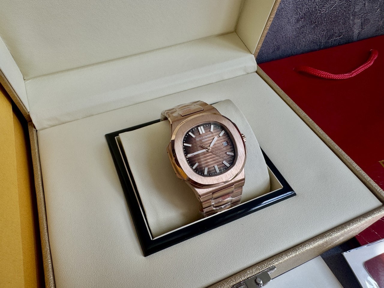 파텍필립 노틸러스 5711 로즈골드 42mm