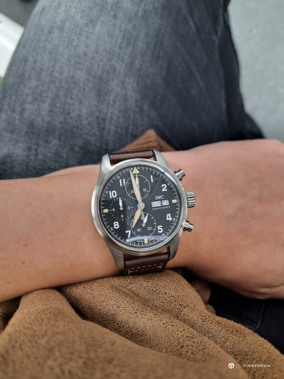 IWC 파일럿 워치 크로노그래프 스핏파이어