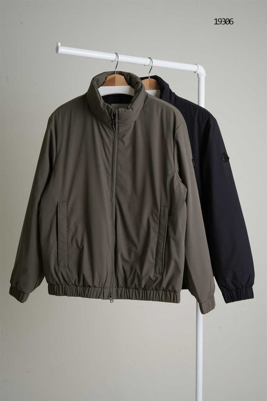 몽클레*  25년 신상   구스 패딩